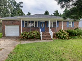 1104 Washington Dr, Chesapeake, VA 23322