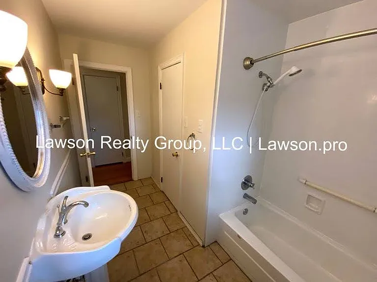 1706 Glendon Rd — Photo 18