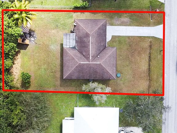 4th image of 1281 SE Navajo Lane