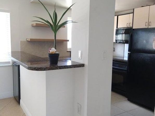 720 Bayshore Dr APT 201