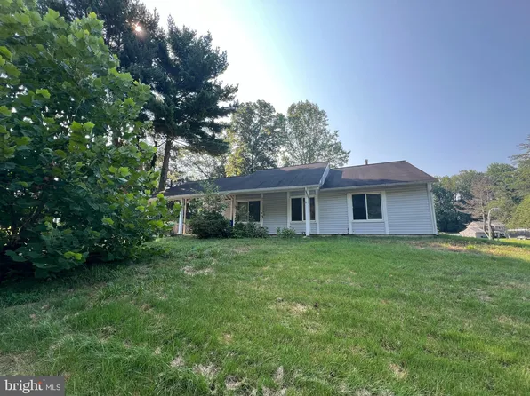 15901 Perkins Ln, Bowie, MD 20716