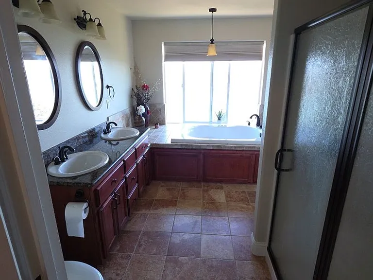 8115 Mountain Crest Dr — Photo 9