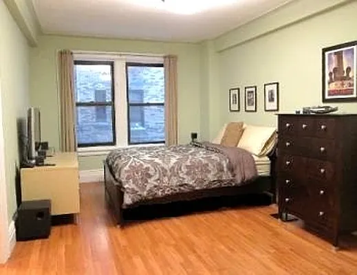Sold by MNS | media 1