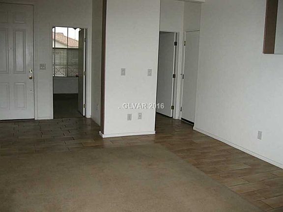 3rd image of 9912 Shadow Grove Ave