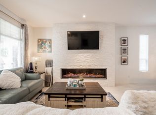 24365 102a Ave, Maple Ridge, BC V2W 2E3