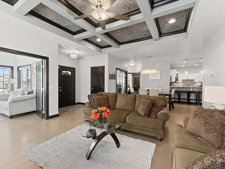 5600 E Eastbridge Pl — Photo 15