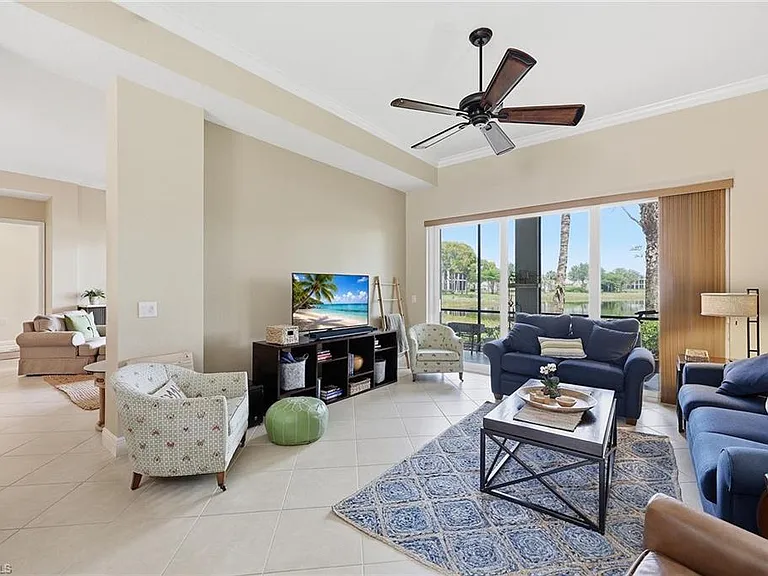 9243 Tesoro Ln #2 — Photo 8