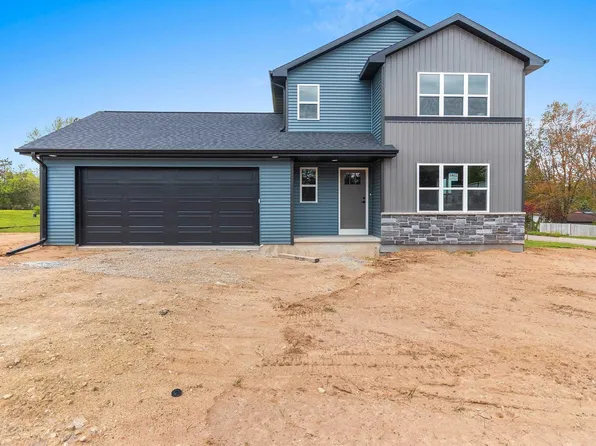 1801 Southland Ln, New London, WI 54961