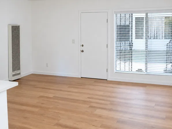 610 E Hyde Park Blvd APT 6, Inglewood, CA 90302