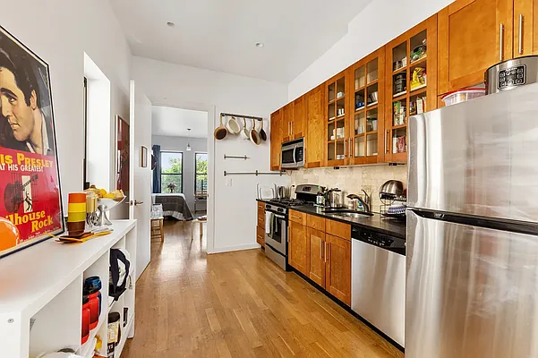 Rented by Compass | media 2