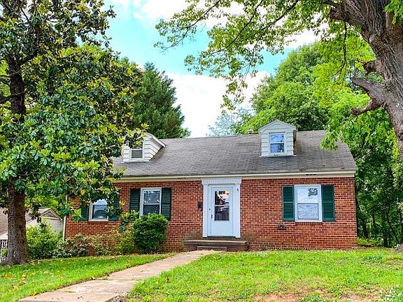 2nd image of 112 S Woodberry Ave