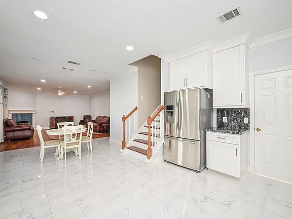 4th image of 19207 Poplar Trails Ln