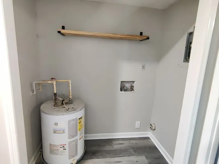 813 Chickamauga Ave — Photo 5