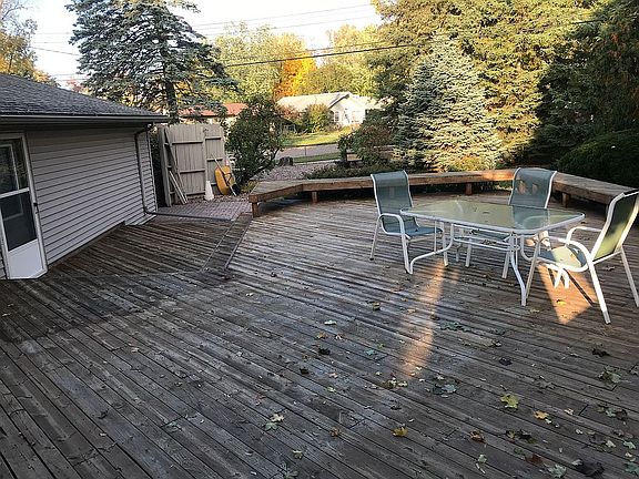 4th image of 303 Woodhaven Dr