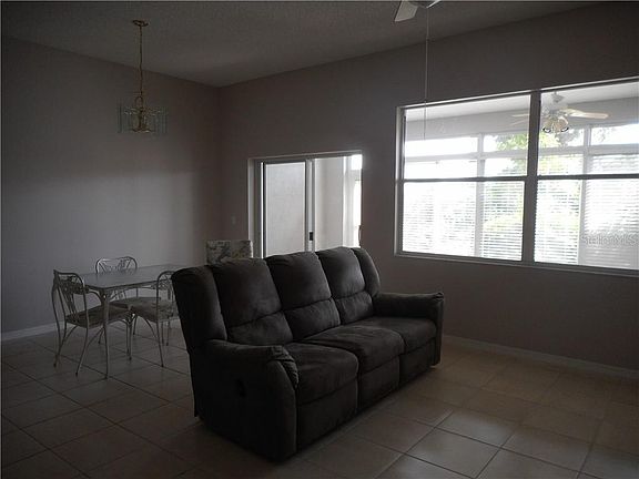 4th image of 1110 Radison Ave #1