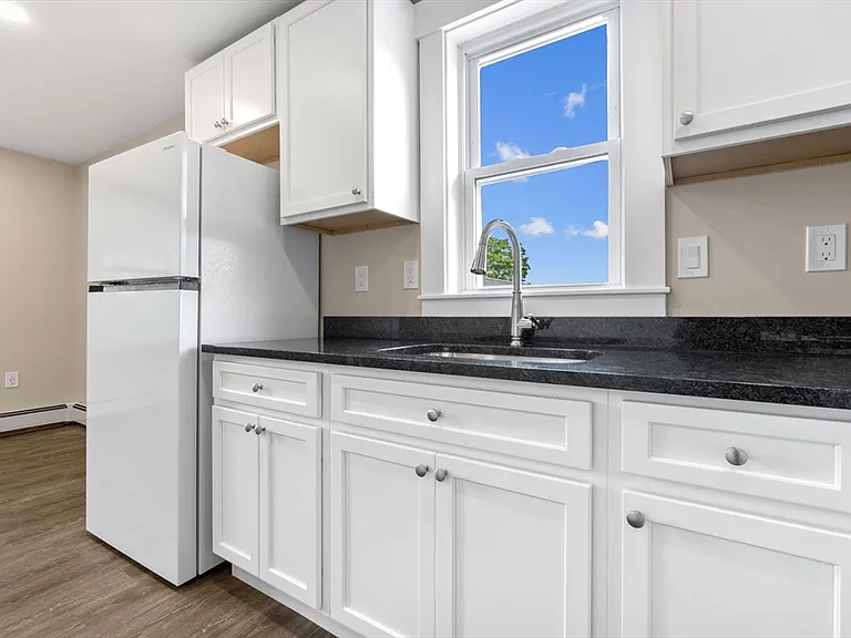 28 Poplar St #9 — Photo 11