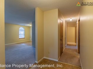 1009 Yuma St, Manhattan, KS 66502