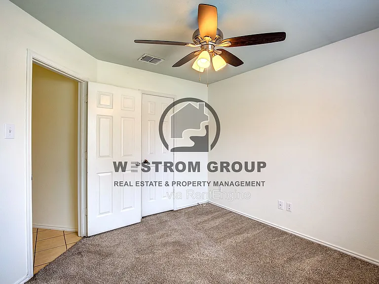 10200 Pear St — Photo 36
