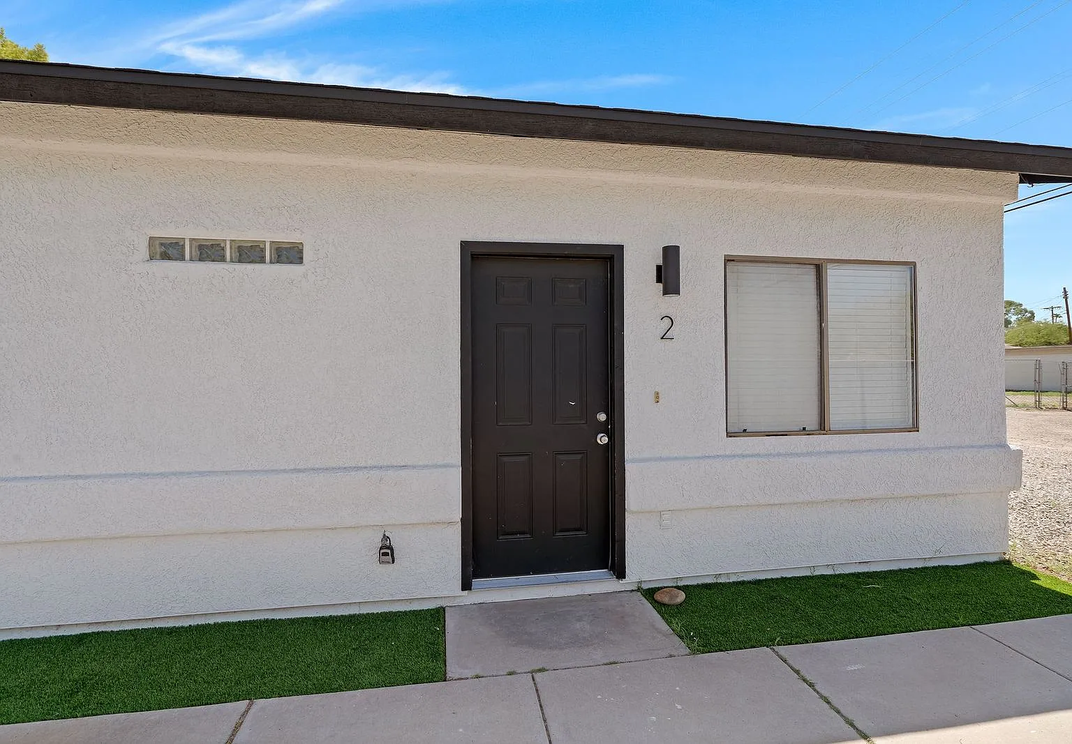 2 bed, 1003 sqft, $1,695 — Photo 2