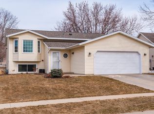 2227 58th St NW, Rochester, MN 55901