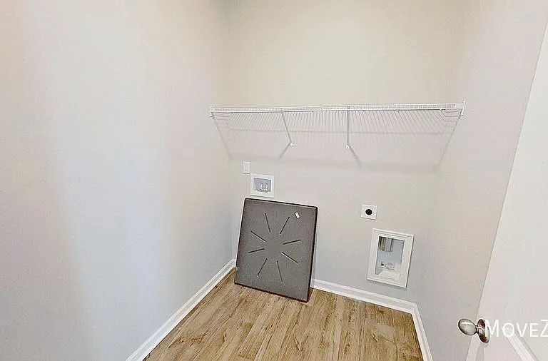349 Silicon Dr — Photo 38