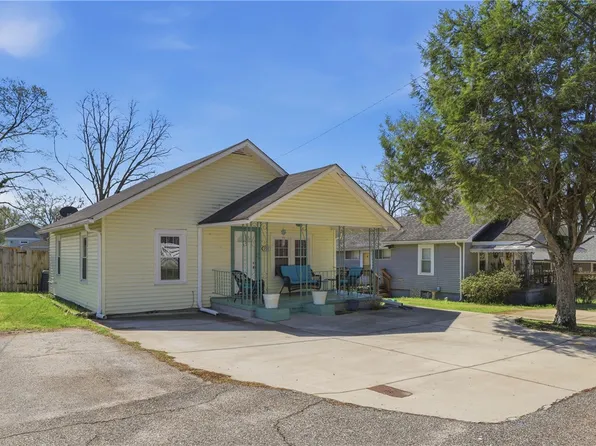 211 Buncombe St, Greer, SC 29650