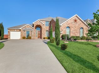 2240 Snowy Owl St, Grand Prairie, TX 75052