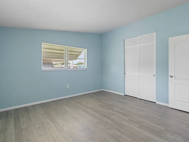 22312 Lasalle Rd — Photo 18