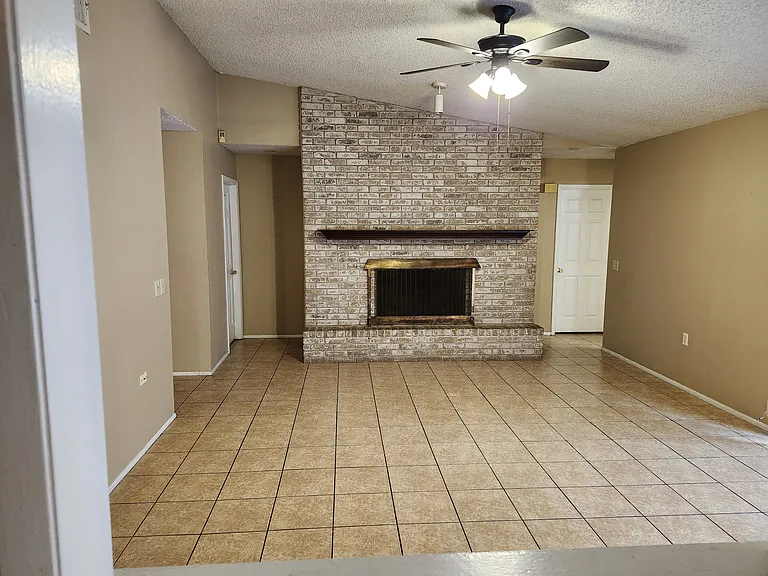 13202 De La Vista St — Photo 5