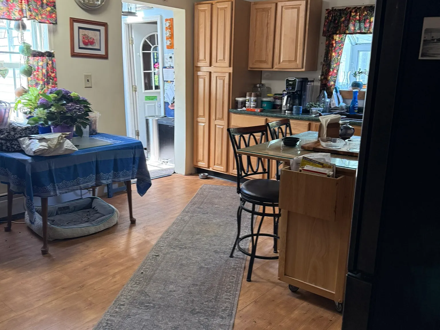 4 bed, $3,500 — Photo 2