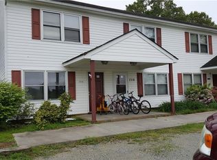 7518 Camp Okee Dr, Gloucester Point, VA 23062