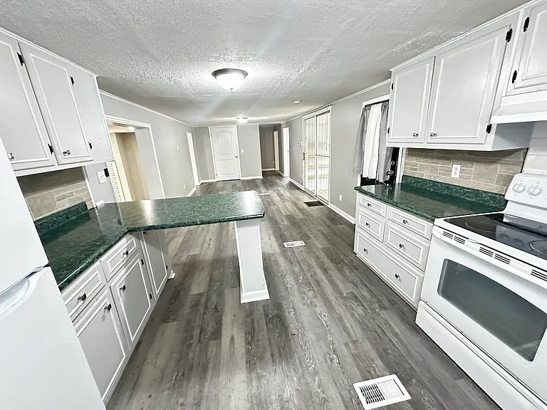 133 Wooley Pl — Photo 6