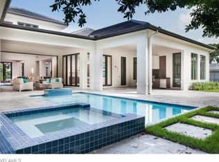 712 Old Trail Dr, Naples, FL 34103