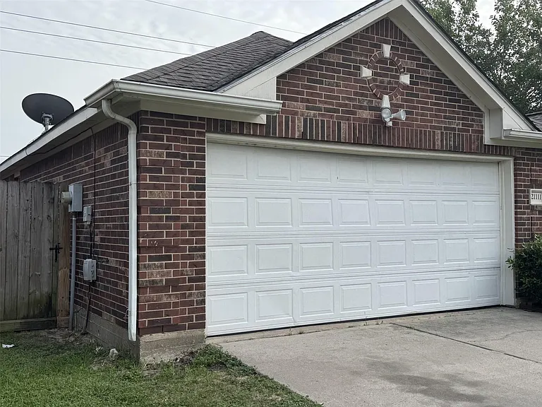 21111 Woodland Green Dr — Photo 3