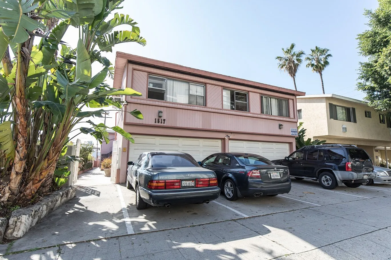 Studio, 450 sqft, $1,875 — Photo 2
