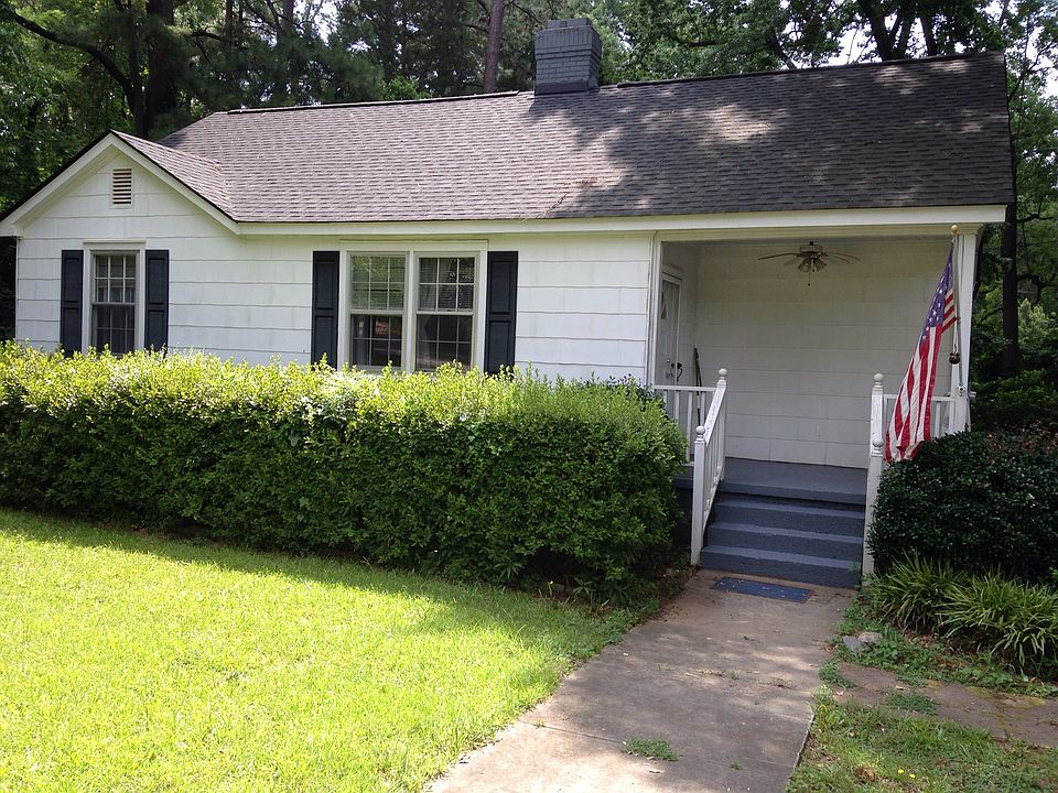 132 Laurel Drive, Lexington