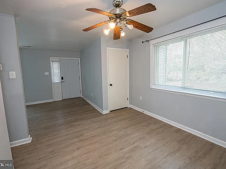 199 Michele Way #1 — Photo 5