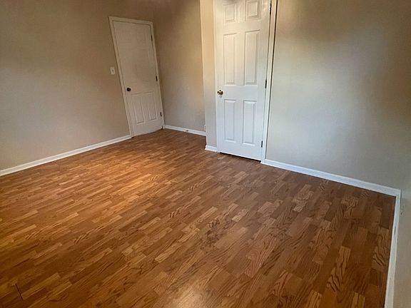 2nd image of 420 Garland Ave