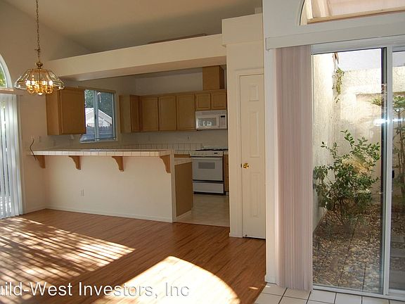 2nd image of 1332 Trevor Way