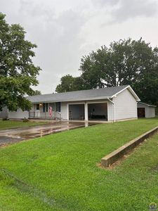 814 Garrettson St, Burlington, KS, 66839