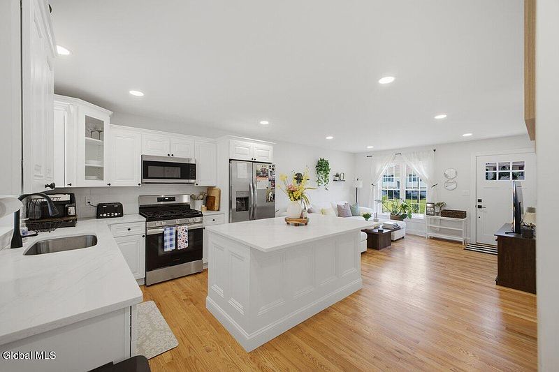 5th image of 3 Clark Avenue