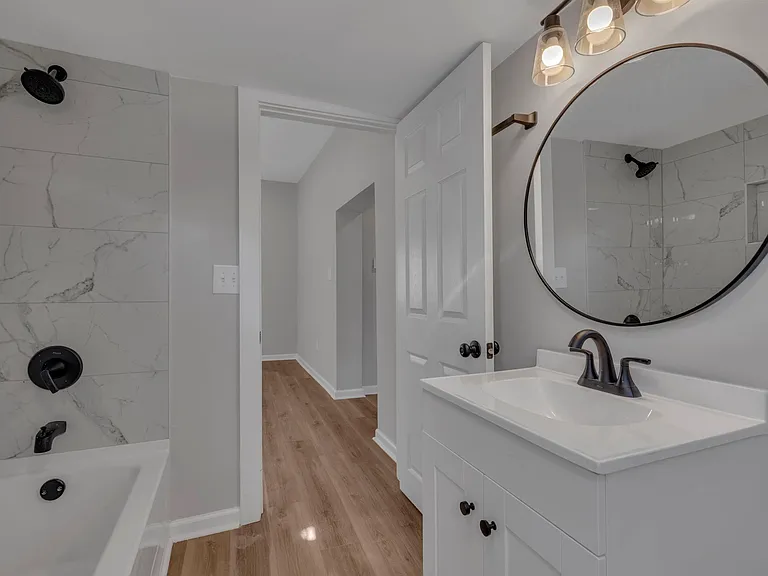 242 London Rd — Photo 5