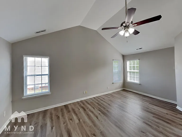 1101 Southridge Dr — Photo 13