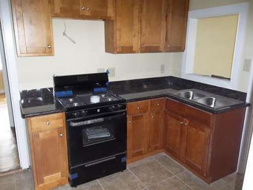 2nd image of 2863 Ralston Rd