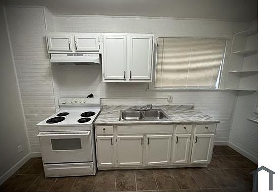 5th image of 2716 Masterson Ave