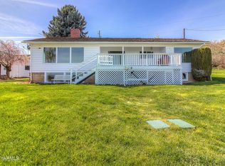 791 Young Grade Rd, Yakima, WA 98908