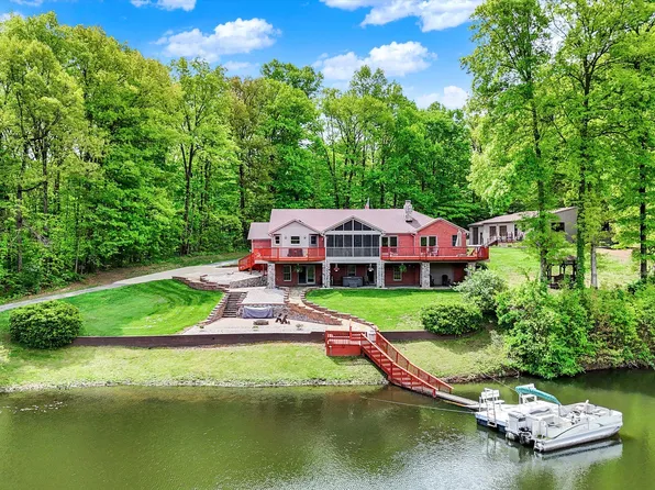 5571 Poff Rd, Martinsville, IN 46151