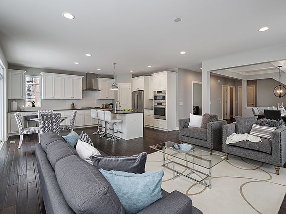 5th image of 1036 Sheridan Ave