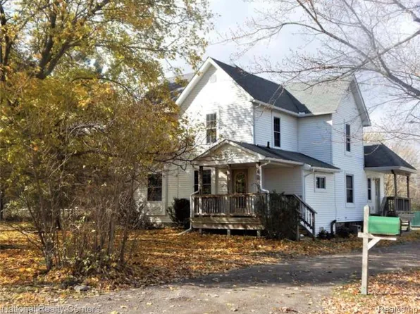 3001 Seven Mile Rd, South Lyon, MI 48178