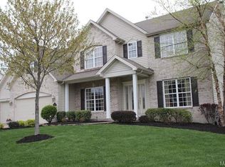 1210 Hickory Hollow Ln, O'Fallon, MO 63366